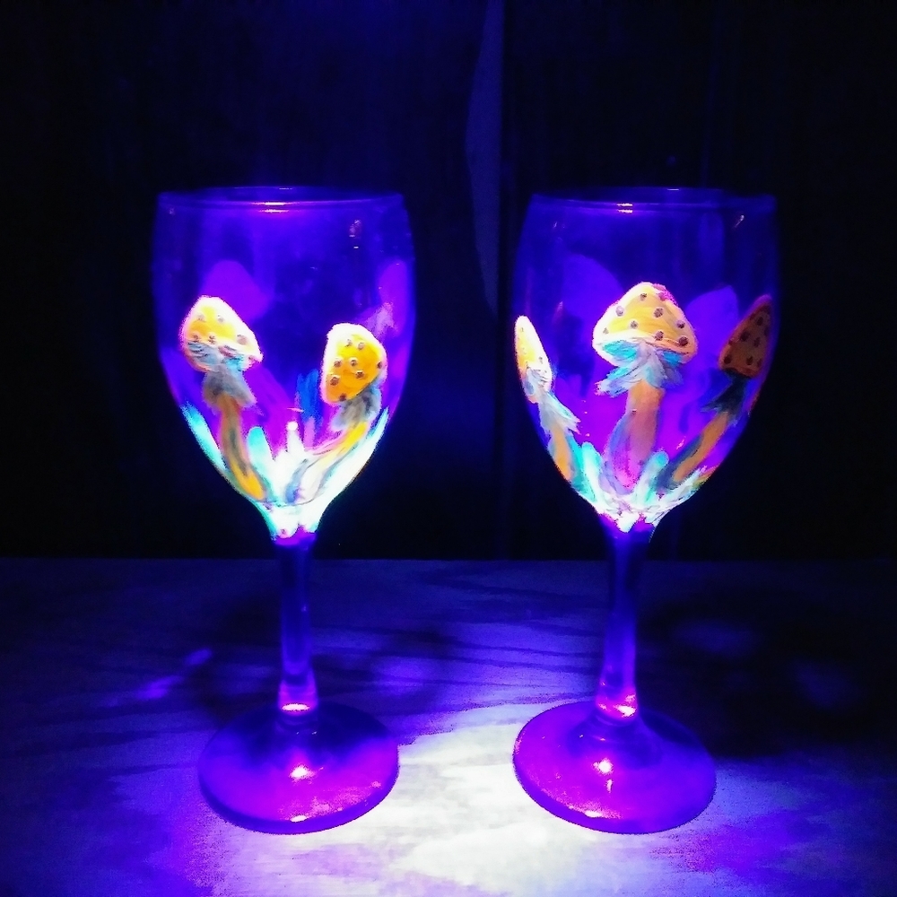 Hand Painted Black Light Glow Cobalt Blue Psychedelic Mushroom Wine Glasses